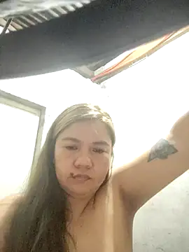 Snapshot of ambersmile chatting on 11/21/25, 09:52 ambersmile online show from 11/21/25, 09:52