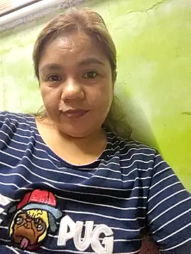 Snapshot of ambersmile chatting on 11/24/25, 02:00 ambersmile online show from 11/24/25, 02:00