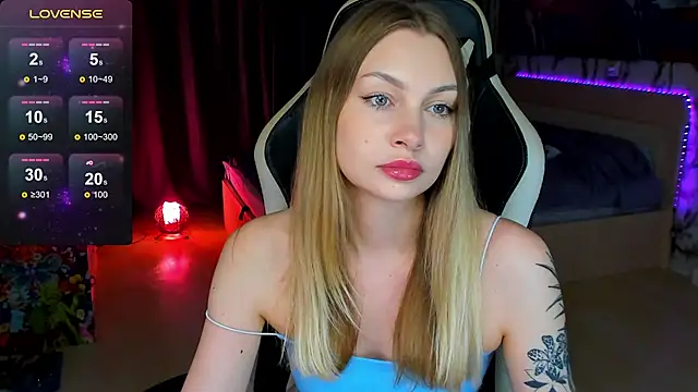 BiMolly online show from 10/21/25, 06:52