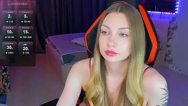 BiMolly online show from 05/30/26, 01:03