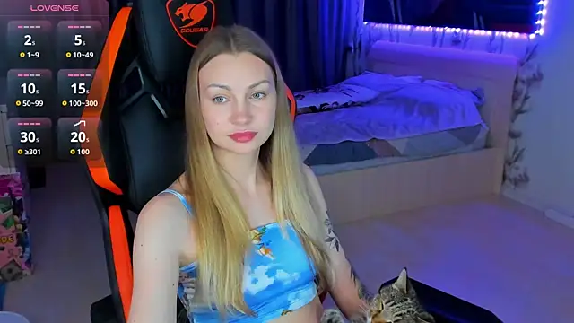 BiMolly online show from 07/28/26, 10:31