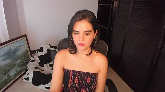 Snapshot of mia_collins_x chatting on 09/24/25, 08:23 mia collins x online show from 09/24/25, 08:23