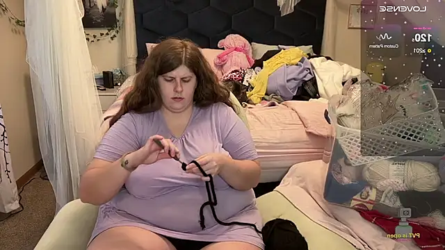 NotUrBabyMoms online show from 01/01/25, 09:41