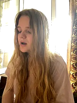 Snapshot of -MimmiLissa- chatting on 09/21/25, 12:18 -MimmiLissa- online show from 09/21/25, 12:18