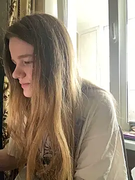 -MimmiLissa- online show from 05/05/26, 10:01