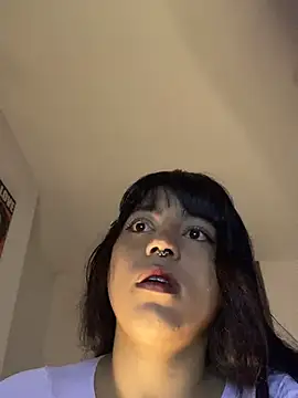 Snapshot of Naiara_sex chatting on 12/22/24, 08:38 Naiara sex online show from 12/22/24, 08:38