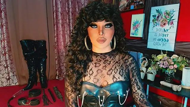 Snapshot of trixxielicious chatting on 11/19/25, 06:35 trixxielicious online show from 11/19/25, 06:35