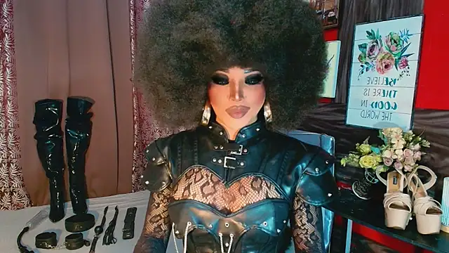 Snapshot of trixxielicious chatting on 12/05/25, 06:15 trixxielicious online show from 12/05/25, 06:15