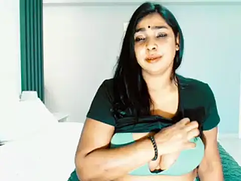 apishkagalmon online show from 10/11/25, 08:57