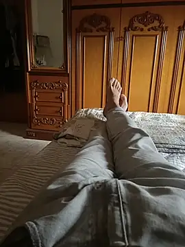 Bobby967 online show from 11/18/25, 09:36