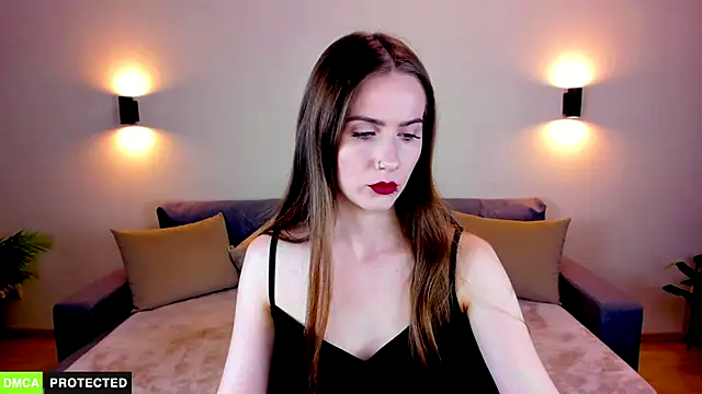 TheWoman   online show from 10/06/25, 06:27