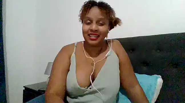 Nathyjess195 online show from 12/12/24, 06:21