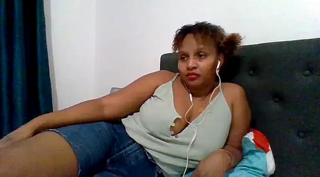 Nathyjess195 online show from 12/12/24, 10:20