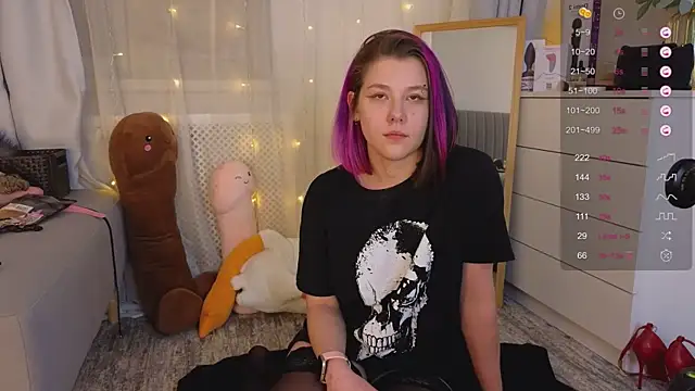 Mira Falls online show from 12/12/24, 10:56