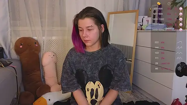 Mira Falls online show from 12/17/24, 10:44