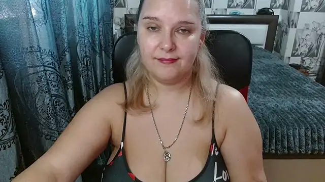 Snapshot of Boolochka chatting on 02/01/26, 10:36 Boolochka online show from 02/01/26, 10:36