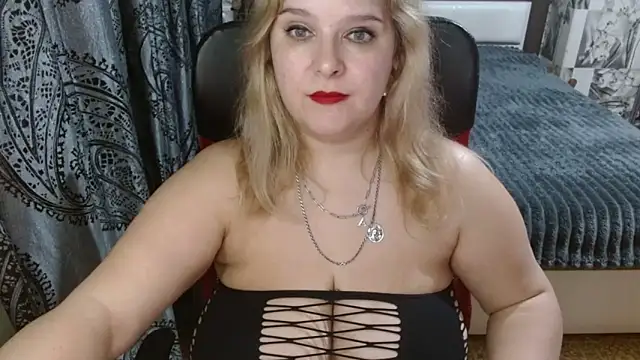 Snapshot of Boolochka chatting on 03/01/26, 08:22 Boolochka online show from 03/01/26, 08:22