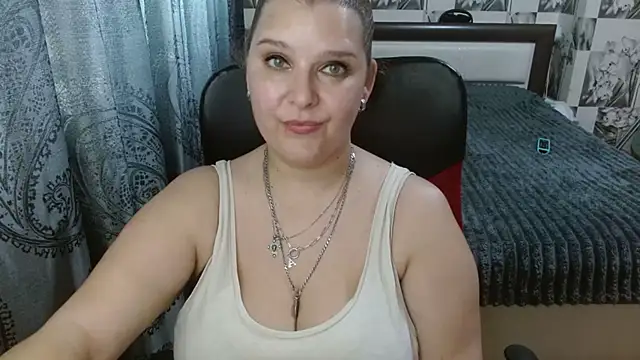 Snapshot of Boolochka chatting on 06/03/26, 01:57 Boolochka online show from 06/03/26, 01:57