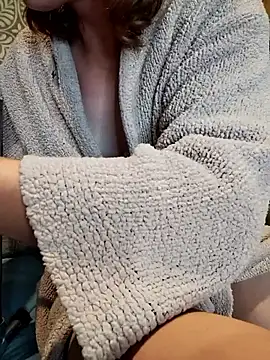 Snapshot of TsSnailGirl69 chatting on 10/07/25, 07:05 TsSnailGirl69 online show from 10/07/25, 07:05