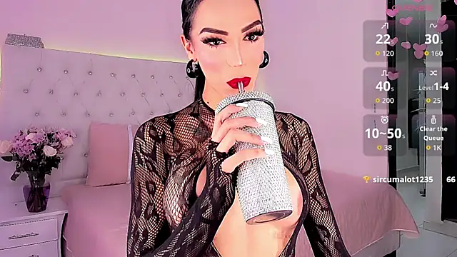 Snapshot of Michell_simons chatting on 10/05/25, 03:27 Michell simons online show from 10/05/25, 03:27