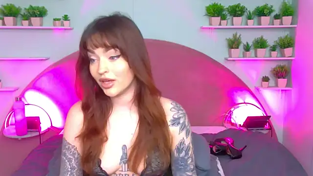 Snapshot of AnnaLeiBabestation chatting on 10/29/25, 09:00 AnnaLeiBabestation online show from 10/29/25, 09:00