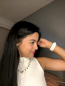 Snapshot of Sammy_pink chatting on 09/27/25, 04:50 Sammy pink online show from 09/27/25, 04:50