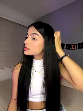 Snapshot of Sammy_pink chatting on 11/07/25, 12:43 Sammy pink online show from 11/07/25, 12:43