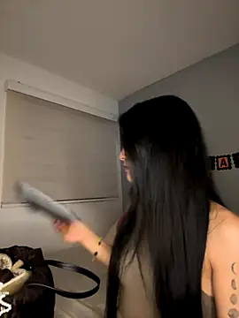 Snapshot of Sammy_pink chatting on 11/08/25, 11:47 Sammy pink online show from 11/08/25, 11:47