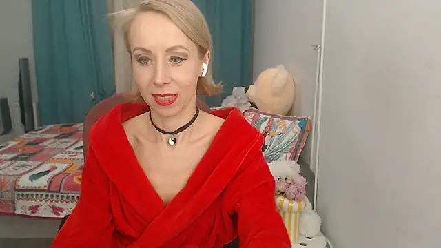 LuxuryNika online show from 02/09/25, 07:30