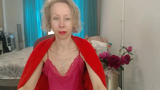 LuxuryNika online show from 06/01/26, 08:05