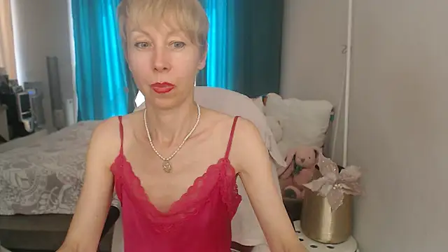 LuxuryNika online show from 06/28/26, 09:37