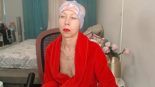 LuxuryNika online show from 07/14/26, 05:29