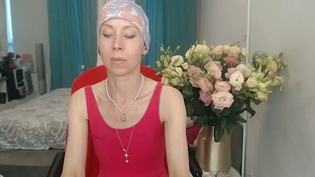 LuxuryNika online show from 07/17/26, 04:56
