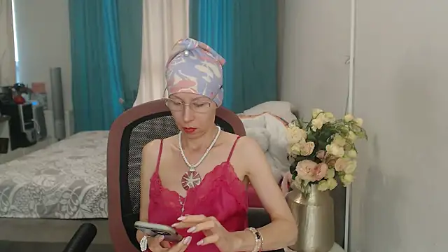 LuxuryNika online show from 07/25/26, 03:31
