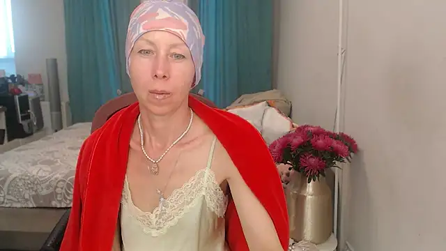 LuxuryNika online show from 07/28/26, 04:16