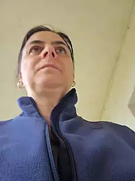 IsabelleCraft online show from 11/22/25, 11:20