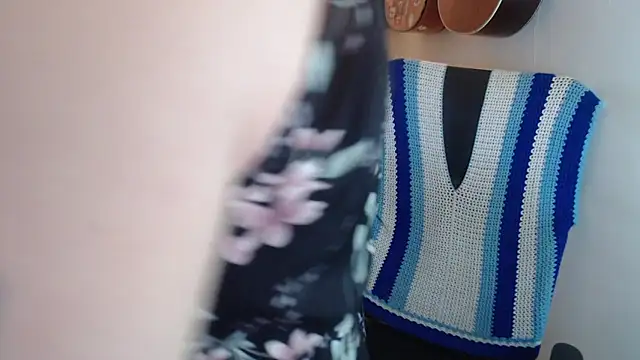 Smoke trip Alicia online show from 11/14/25, 04:11