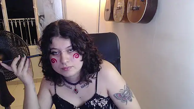Smoke trip Alicia online show from 11/27/25, 04:25