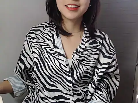 Snapshot of Bigg_Pussyy_Catt chatting on 12/20/24, 07:01 Bigg Pussyy Catt online show from 12/20/24, 07:01