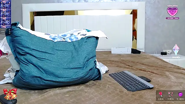 FlirtDeea online show from 11/22/25, 03:49