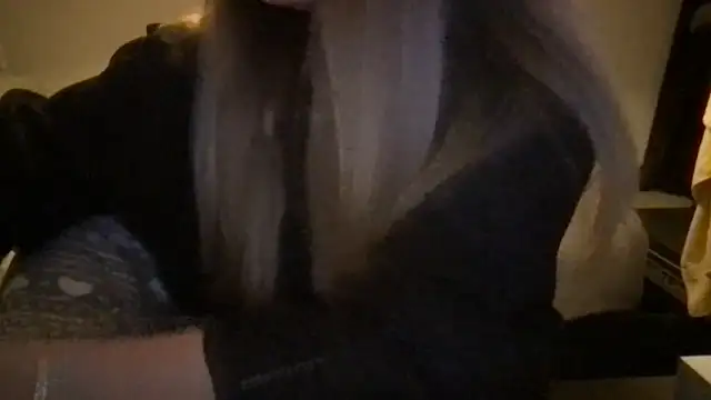 Snapshot of leadileo chatting on 11/25/25, 11:05 leadileo online show from 11/25/25, 11:05