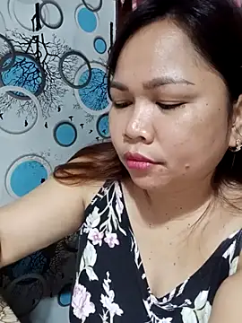 XXLorie 02 online show from 02/16/25, 07:49