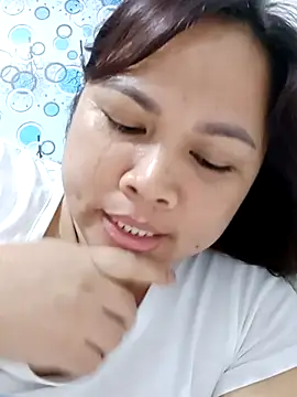 XXLorie 02 online show from 02/25/25, 10:47