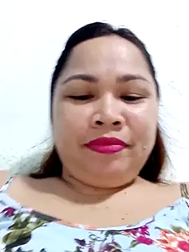 XXLorie 02 online show from 02/28/25, 12:31