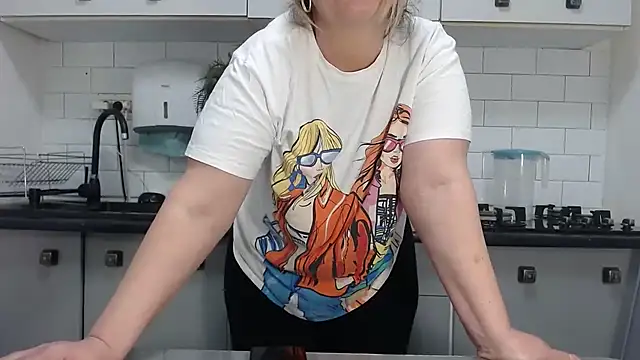 erikaerika online show from 01/03/25, 04:48