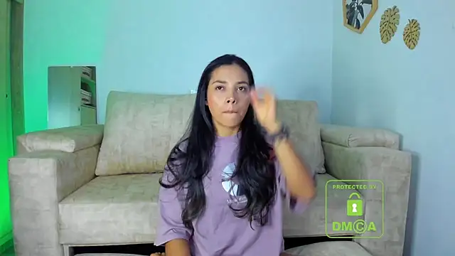 Snapshot of k4y_lover chatting on 10/15/25, 12:33 k4y lover online show from 10/15/25, 12:33