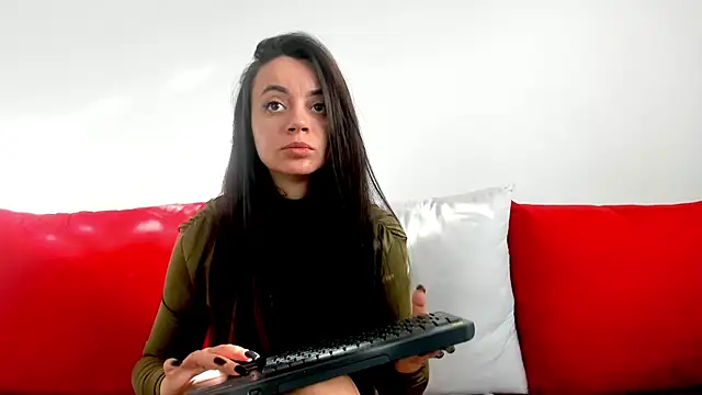 Snapshot of cute_angel95 chatting on 10/20/25, 06:58 cute angel95 online show from 10/20/25, 06:58