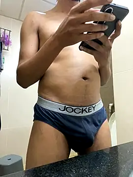 Snapshot of Talha266 chatting on 11/17/25, 05:30 Talha266 online show from 11/17/25, 05:30