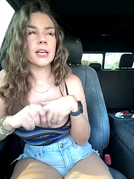 Snapshot of MaggyMayI chatting on 11/25/25, 05:02 MaggyMayI online show from 11/25/25, 05:02