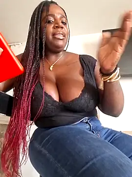 Adrilovechocolate online show from 05/22/26, 06:57